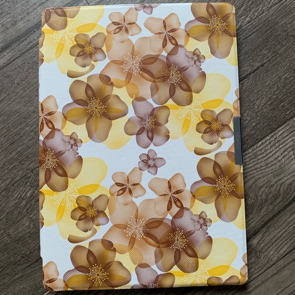 Moko Accessories - 🌼🌸 Flowers Galore Tablet Case 🌸🌼